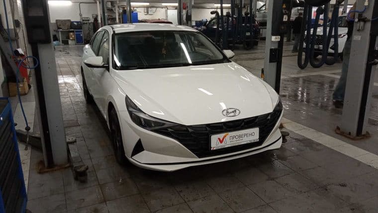 Hyundai Elantra, 2023 - вид 1