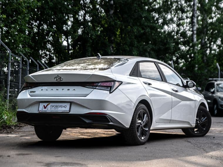 Hyundai Elantra, 2023 - вид 1