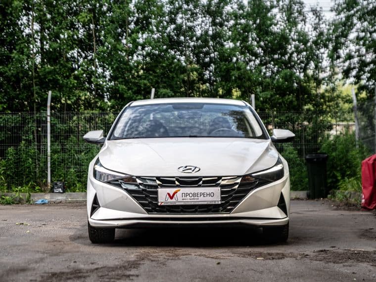 Hyundai Elantra, 2023 - вид 2