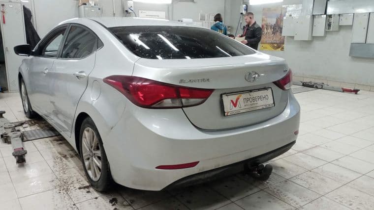 Hyundai Elantra, 2015 - вид 3