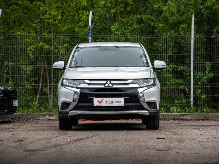 Mitsubishi Outlander, 2017 - вид 2