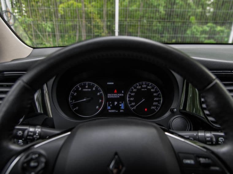 Mitsubishi Outlander, 2017 - вид 4
