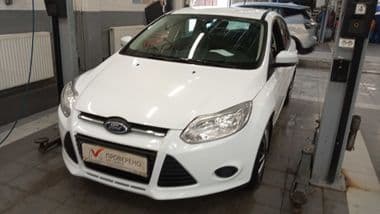 Ford Focus 2012 года, 86 350 км - вид 1