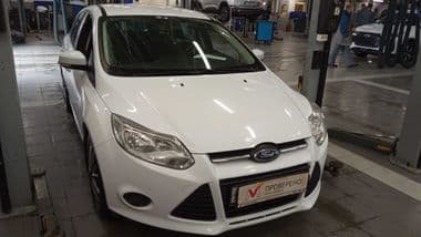 Ford Focus 2012 года, 86 350 км - вид 2