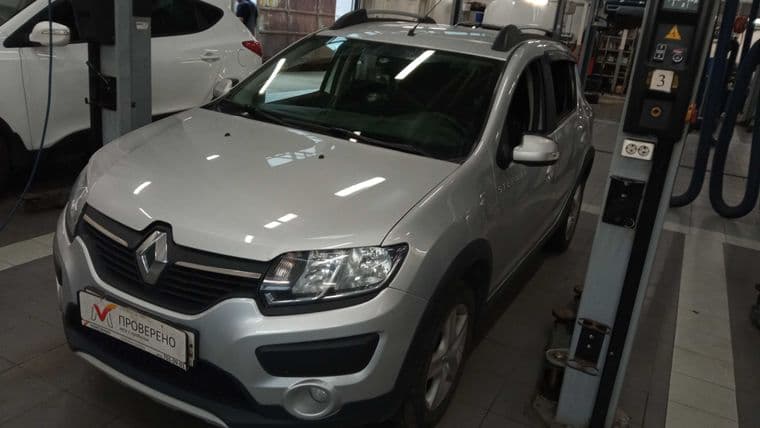 Renault Sandero Stepway 2017 года, 59 000 км - вид 1
