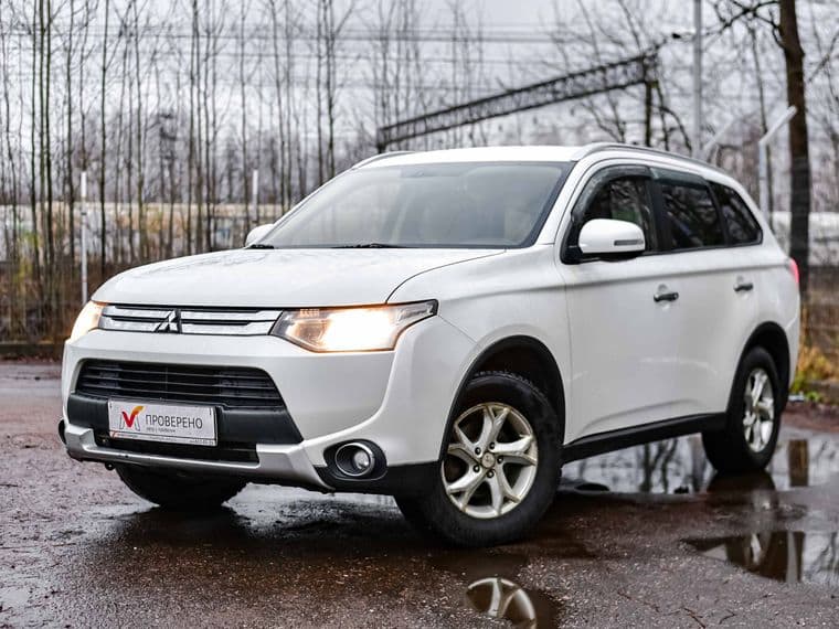 Mitsubishi Outlander 2014 года, 215 000 км - вид 1
