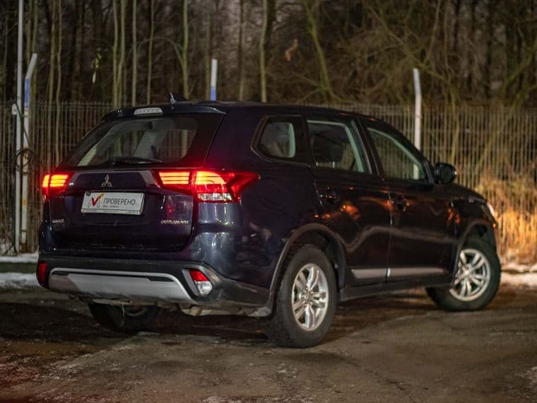 Mitsubishi Outlander 2019 года, 138 325 км - вид 2