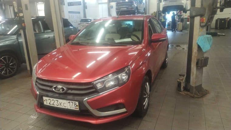 ВАЗ (LADA) Vesta 2017 года, 201 570 км - вид 1