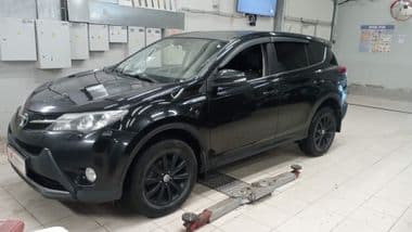 Toyota RAV4 2013 года, 337 350 км - вид 1