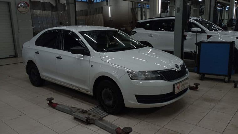 Skoda Rapid 2016 года, 139 367 км - вид 2