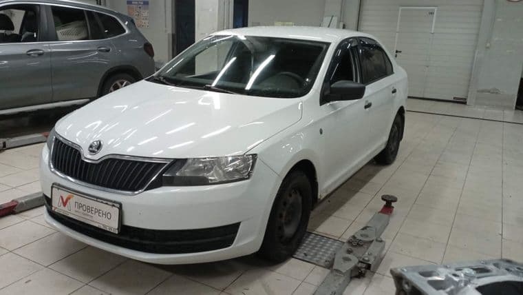 Skoda Rapid 2016 года, 139 367 км - вид 1