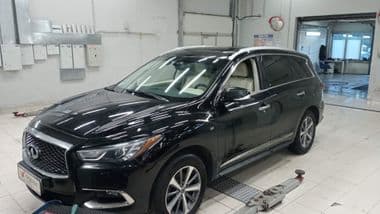 Infiniti QX60 2019 года, 135 360 км - вид 1