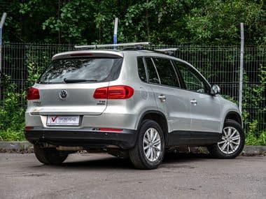 Volkswagen Tiguan 2012 года, 262 388 км - вид 2