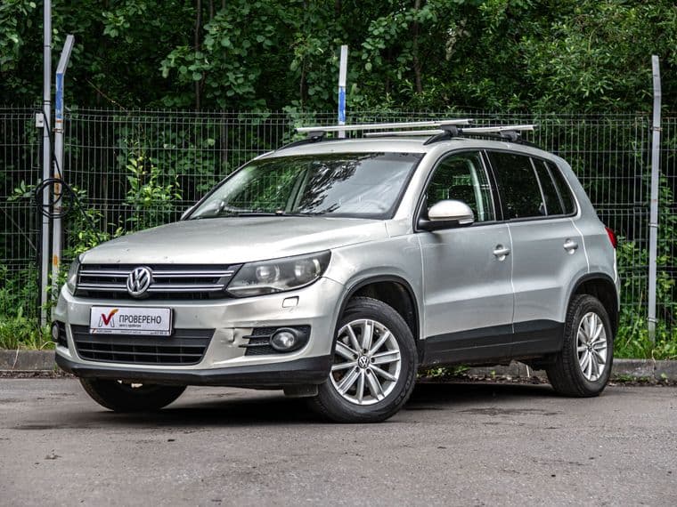 Volkswagen Tiguan, 2012