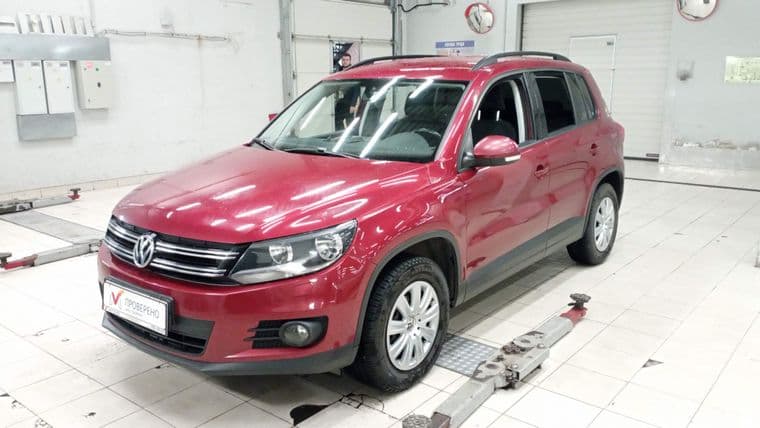 Volkswagen Tiguan, 2015