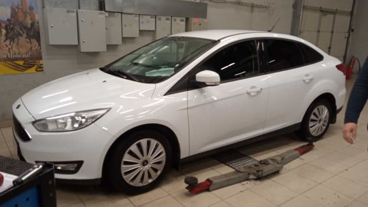 Ford Focus 2018 года, 111 089 км - вид 2