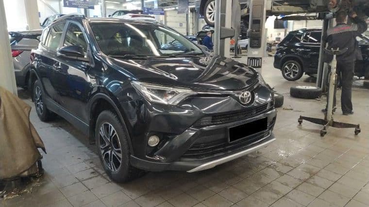 Toyota RAV4 2016 года, 114 647 км - вид 2