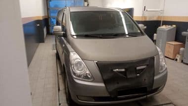 Hyundai Grand Starex 2011 года, 128 063 км - вид 2