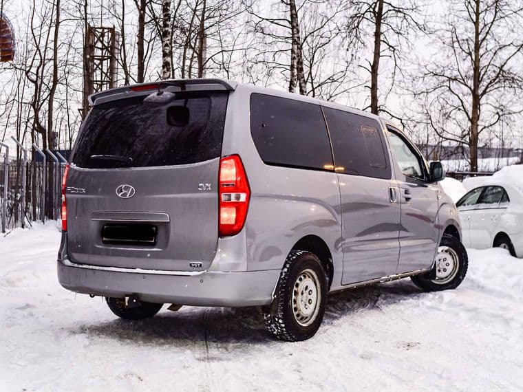 Hyundai Grand Starex 2011 года, 128 063 км - вид 2