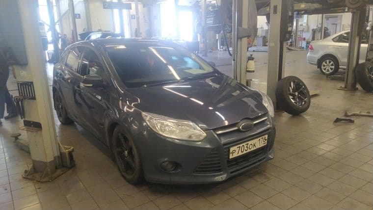 Ford Focus 2012 года, 210 553 км - вид 2
