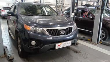 KIA Sorento 2009 года, 248 681 км - вид 2