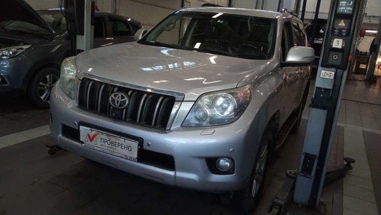 Toyota Land Cruiser Prado 2013 года, 336 710 км - вид 1