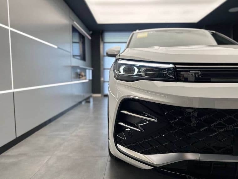 Volkswagen Tiguan L, 2024 - вид 1