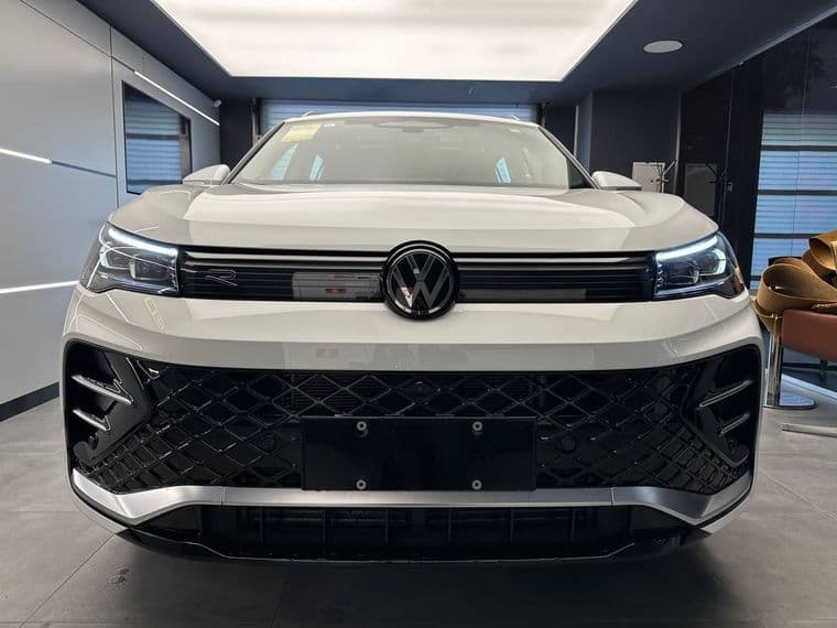 Volkswagen Tiguan L, 2024 - вид 2