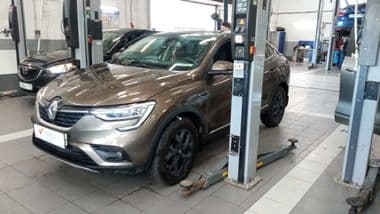 Renault Arkana 2019 года, 97 192 км - вид 1