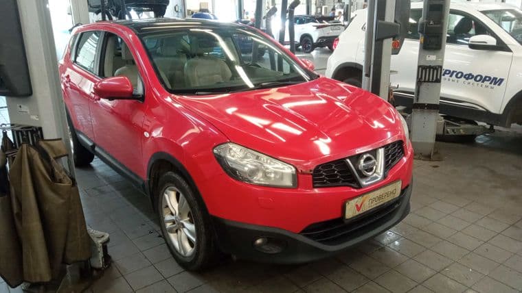 Nissan Qashqai 2012 года, 138 497 км - вид 2