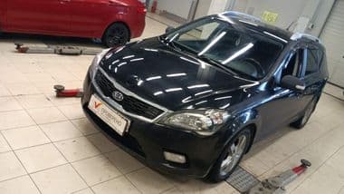 KIA Ceed 2012 года, 172 702 км - вид 1