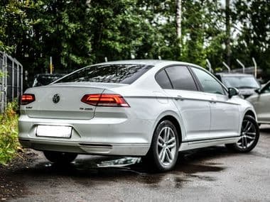 Volkswagen Passat 2016 года, 138 322 км - вид 2