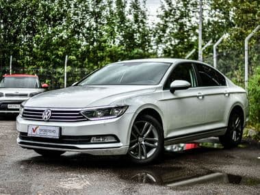 Volkswagen Passat 2016 года, 138 322 км - вид 1