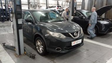 Nissan Qashqai 2017 года, 131 529 км - вид 2