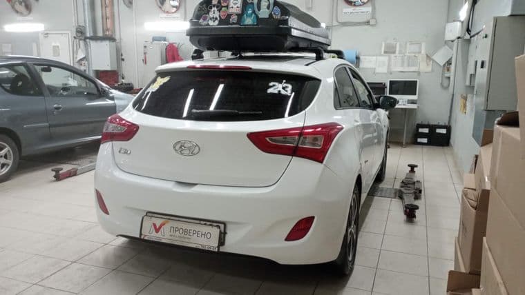 Hyundai i30 2016 года, 176 086 км - вид 2