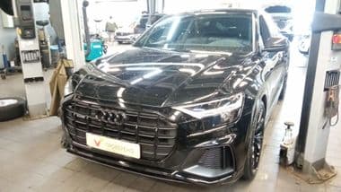 Audi Q8 2023 года, 7 662 км - вид 1