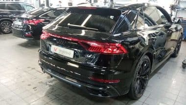 Audi Q8 2023 года, 7 662 км - вид 2