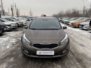 KIA Ceed 2015 года, 149 200 км - вид 2