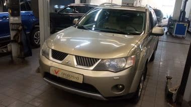 Mitsubishi Outlander 2008 года, 359 287 км - вид 1