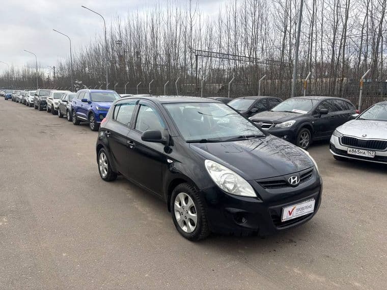 Hyundai i20, 2010 - вид 2