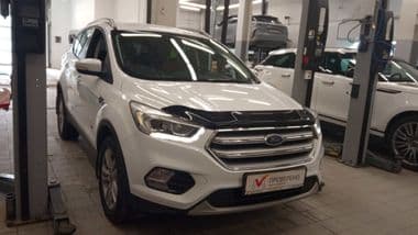 Ford Kuga 2018 года, 92 729 км - вид 2