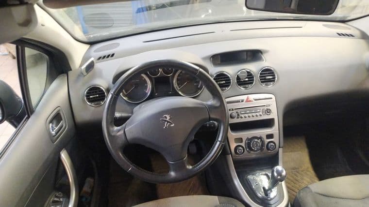 Peugeot 308, 2012 - вид 4