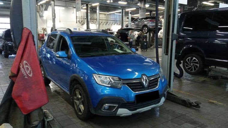Renault Sandero 2019 года, 138 597 км - вид 2