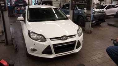 Ford Focus 2013 года, 123 821 км - вид 2