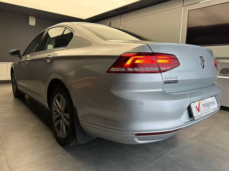 Volkswagen Passat, 2018 - вид 3