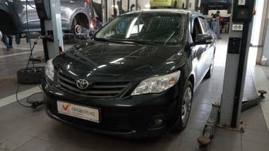 Toyota Corolla 2011 года, 222 528 км - вид 1