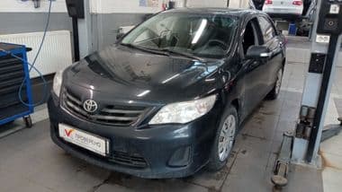 Toyota Corolla 2012 года, 223 515 км - вид 1