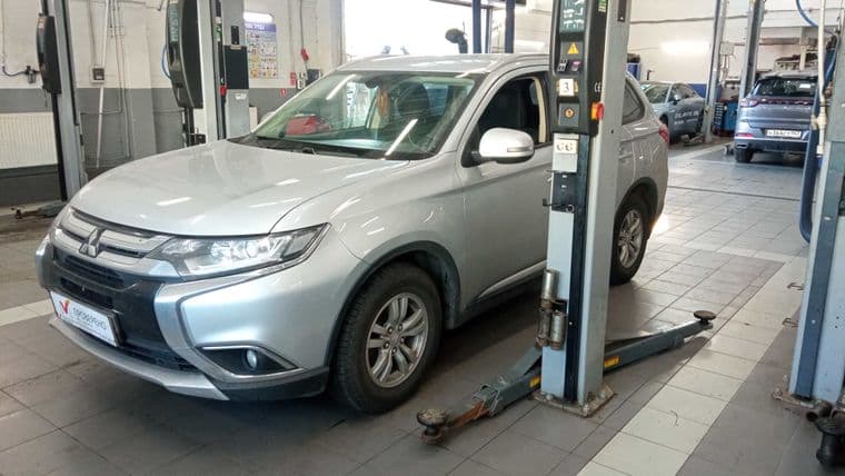 Mitsubishi Outlander, 2018