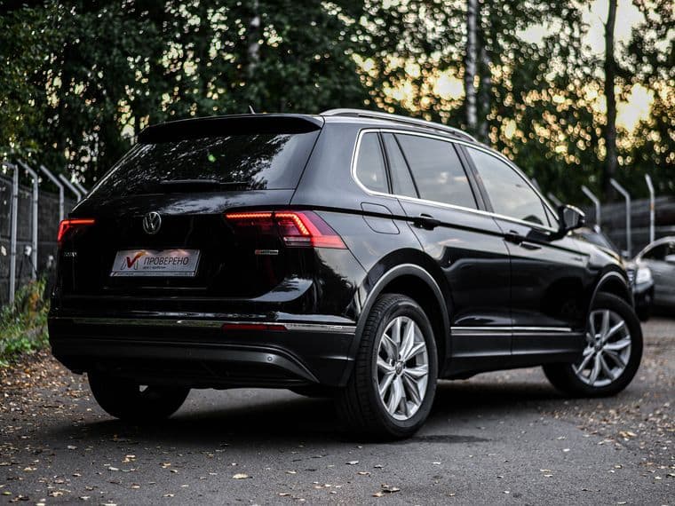Volkswagen Tiguan, 2018 - вид 1