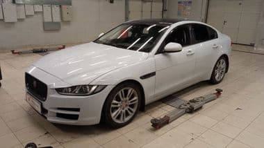 Jaguar XE 2015 года, 149 533 км - вид 1